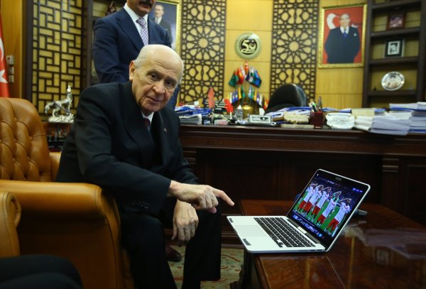 a Devlet Bahçeli, yılın fotoğraflarını seçti