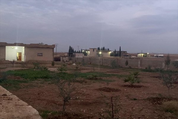 a Tel Abyad kırsalına elektrik verildi