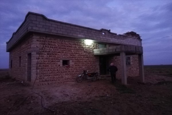 a Tel Abyad kırsalına elektrik verildi