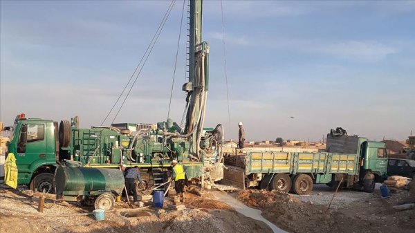 a Tel Abyad kırsalına elektrik verildi