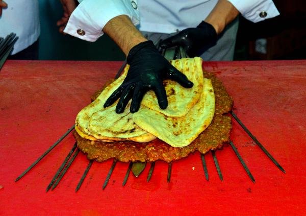 d Adana'nın yeni keşfi: Açma kebap