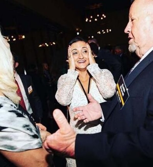 Emlak şirketinden çalışanlarına büyük ikramiye