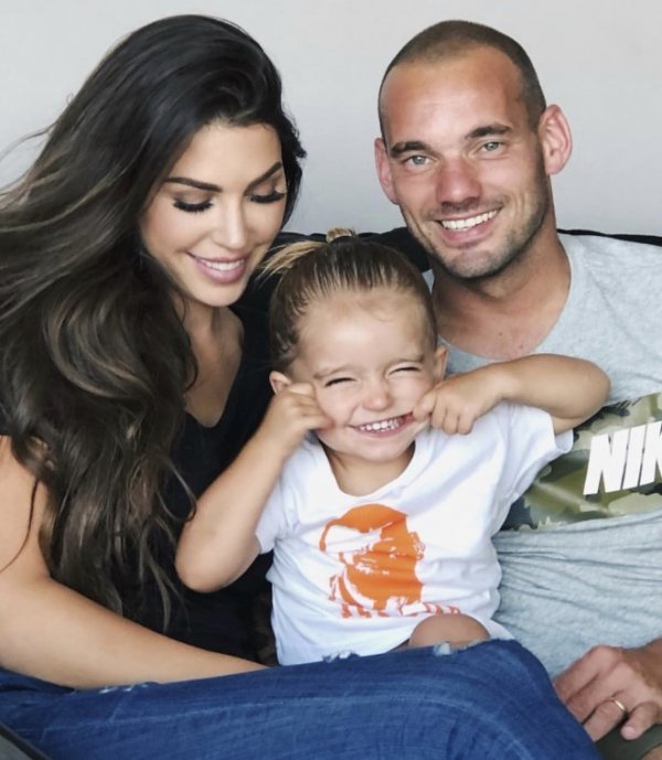 Wesley Sneijder ile Yolanthe Cabau barıştı