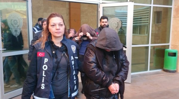 i 3 tekerli elektrikli bisikletle fuhuş servisi