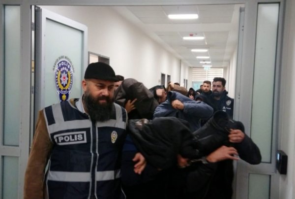 i 3 tekerli elektrikli bisikletle fuhuş servisi