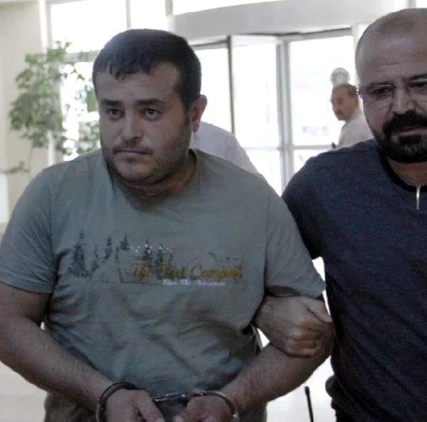 Otobüs durağında eşini öldüren cani için karar verildi