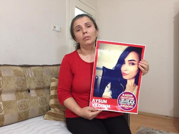 İntihar ettiği düşünülen genç kadının dosyası açıldı