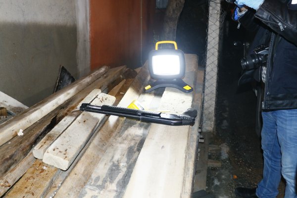 Adana'da bir kişi dini nikahlı eşini tüfekle vurdu