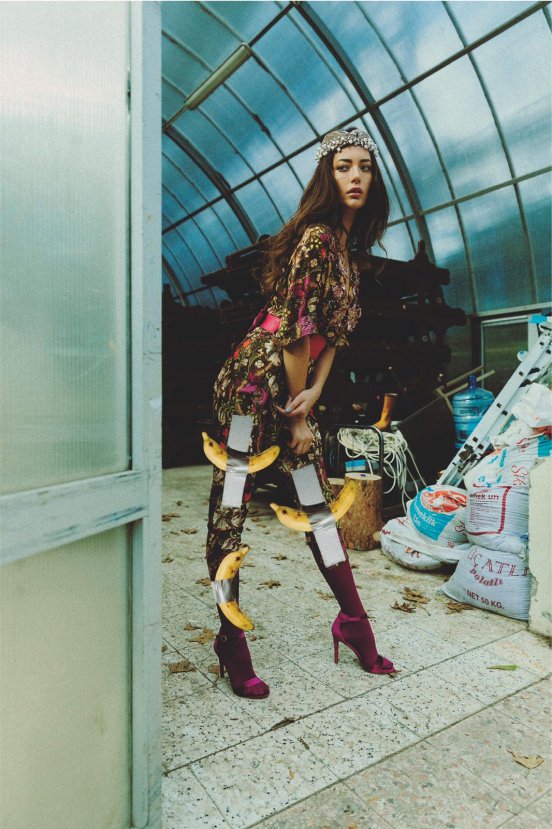 Fotoğraflarını muzlayan Türk sanatçı: Ufuk Altunkaş Fotoğraflarını muzlayan Türk sanatçı: Ufuk Altunkaş