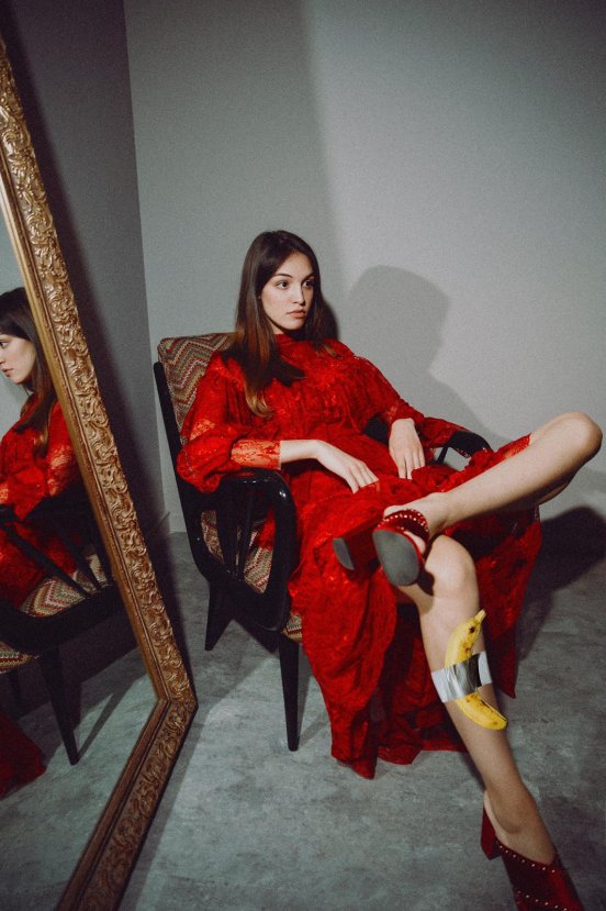 Fotoğraflarını muzlayan Türk sanatçı: Ufuk Altunkaş Fotoğraflarını muzlayan Türk sanatçı: Ufuk Altunkaş