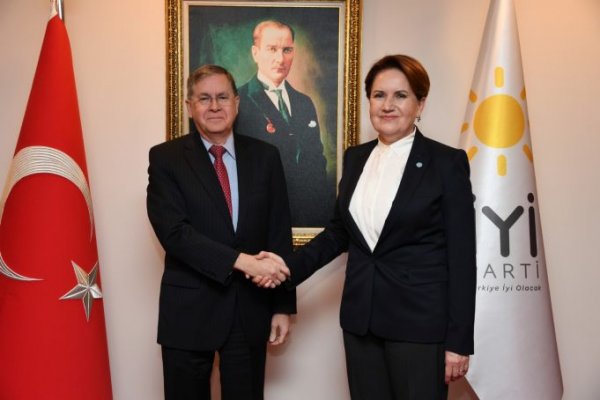 ABD Büyükelçisi, Akşener'i ziyaret etti