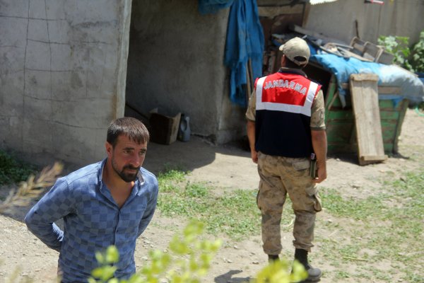 i Leyla'nın tutuklu amcası Mehmet Ali Aydemir'e tahliye