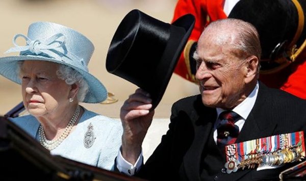 98 yaşındaki Prens Philip hastaneye kaldırıldı