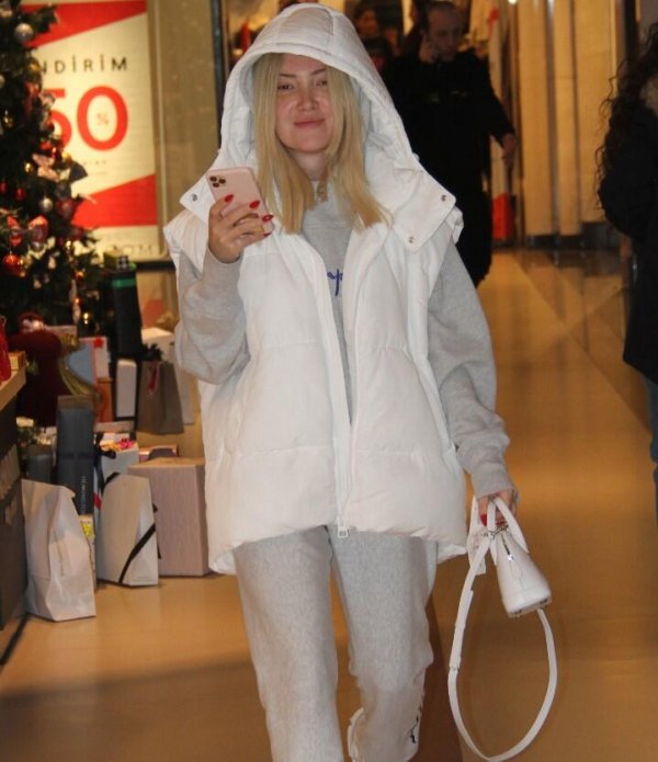 Danla Bilic gözlerinden estetik oldu