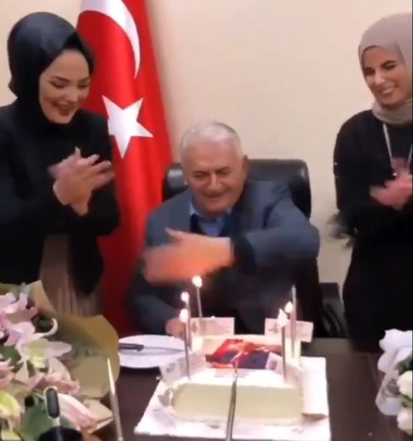 Binali Yıldırım'ın doğum günü kutlandı
