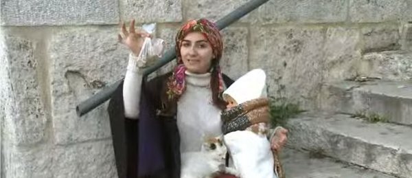 CNN Türk muhabiri dilenci kılığına girdi