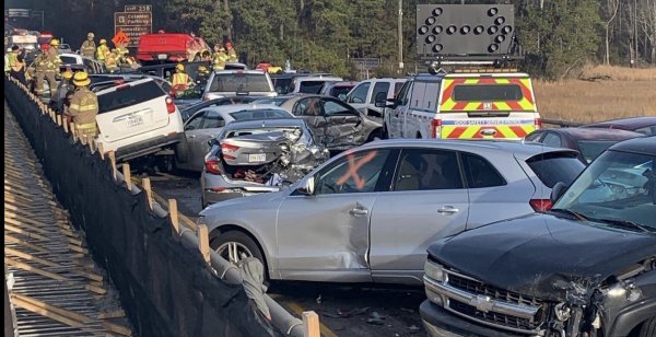 i ABD'de 69 araç birbirine girdi