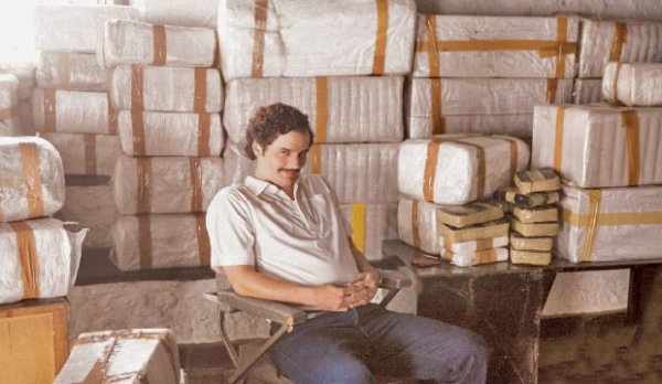 Netflix'in uyuşturucu ve LGBT mesajı verdiği yapımlar