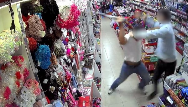 i Topu değiştirmeyen kişiyi öldüresiye dövdüler