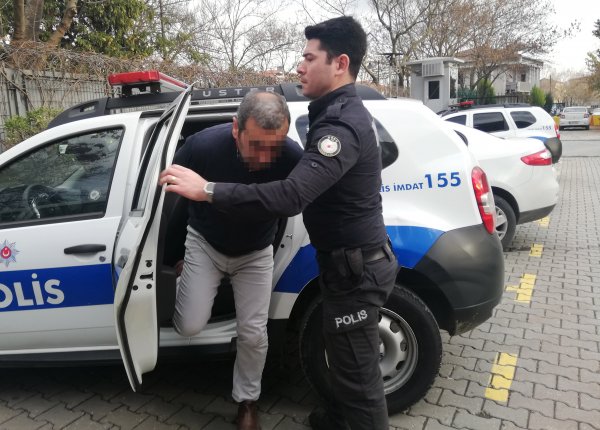 i Avcılar'da oyuncak silahla banka soygunu