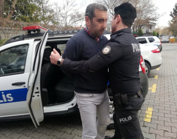 i Avcılar'da oyuncak silahla banka soygunu