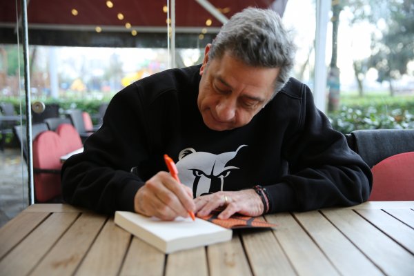 Murat Murathanoğlu ile Salondaki En Kötü Koltuk’u konuştuk Murat Murathanoğlu ile Salondaki En Kötü Koltuk’u konuştuk