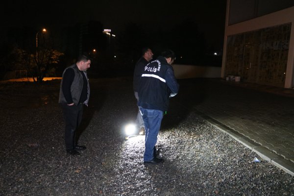 i Kahramanmaraş'ta genç kız altıncı kattan atladı