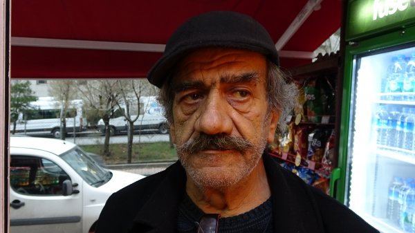 i Otomobil kanala uçtu, vatandaş son anda kurtuldu