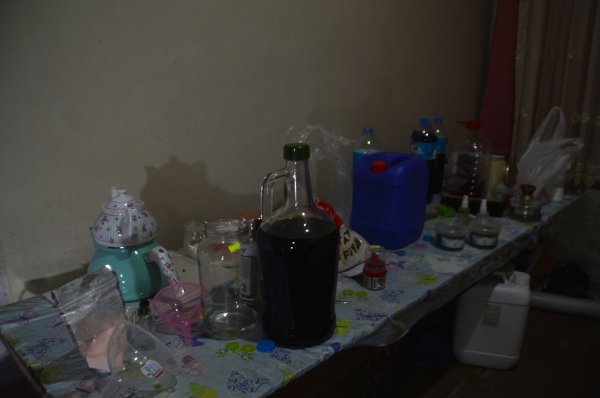 i Gaziosmanpaşa'da kaçak içki operasyonu