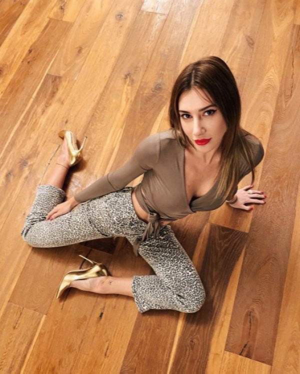 Ünlülerden 2020 paylaşımları