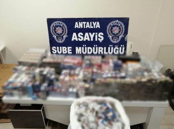 i 50 bin TL'lik sigarayla kaçamadılar