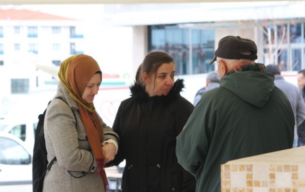 Alkol komasından ölen diş hekimi defnedildi
