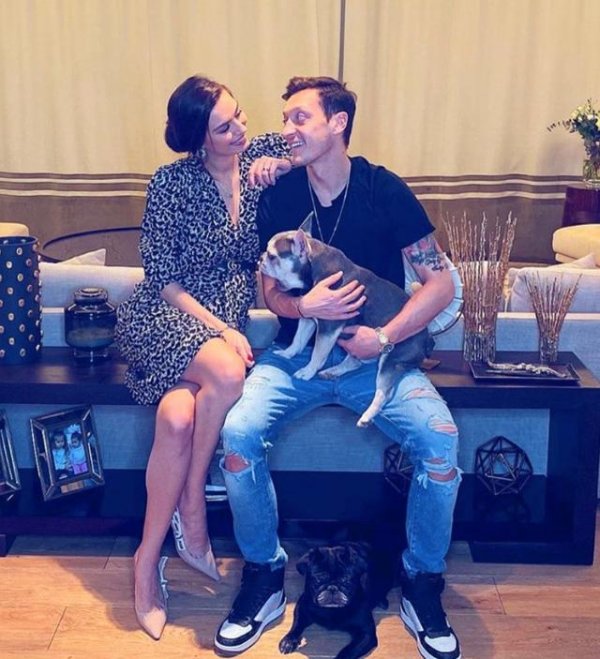 Amine Gülşe hamile iddiası