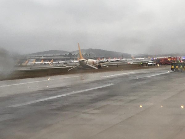 Uçağın pistten çıktığı Sabiha Gökçen’de yolcu yoğunluğu