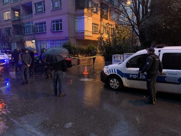 Kadıköy'de polise silahlı saldırı