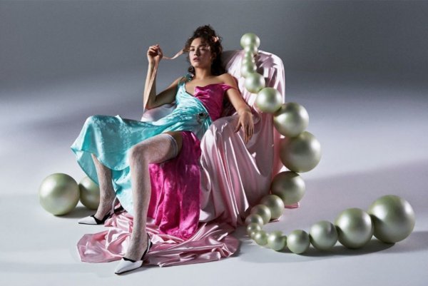 Melisa Şenolsun'dan yeni pozlar