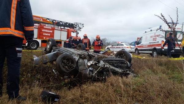 d Otomobil takla attı, ehliyetsiz genç öldü