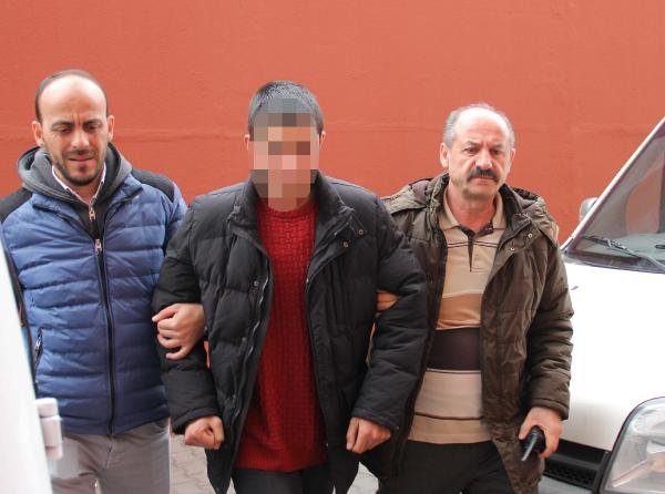 d Tartıştığı yaşıtını sokak ortasında bıçakladı