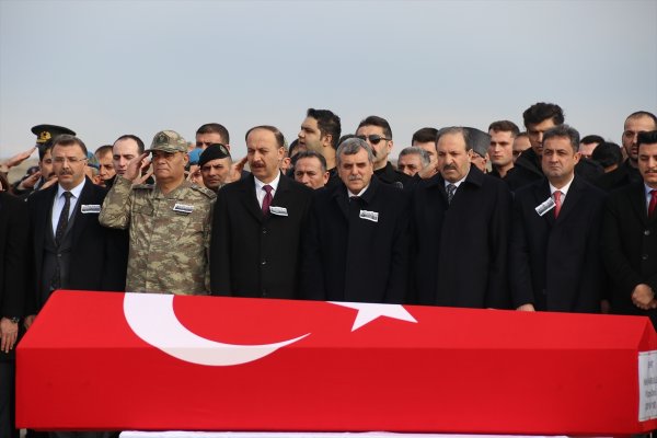 Şehit askerler, törenle memleketlerine uğurlandı