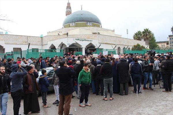 a Ürdün'de İsrail'e doğalgaz protestosu