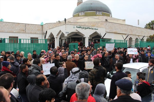 a Ürdün'de İsrail'e doğalgaz protestosu