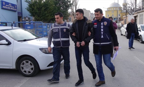 Borcu olduğu için kuzenini bıçakladı