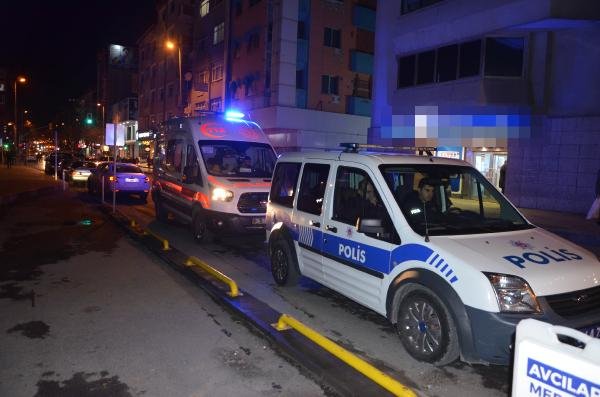 Kira parasını almak isteyen hırsızlara boyun eğmedi