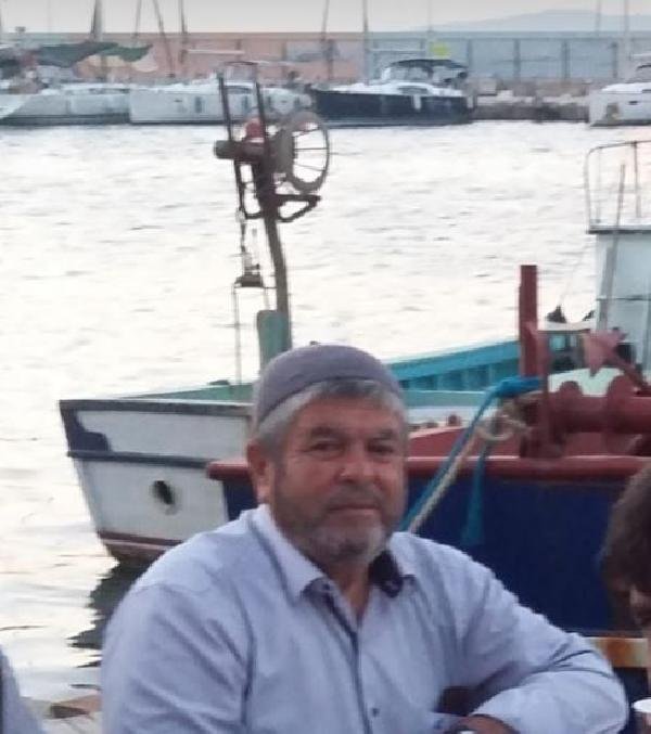 d Babasını, eşini ve 2 çocuğunu öldürdü, tahliyesini istedi