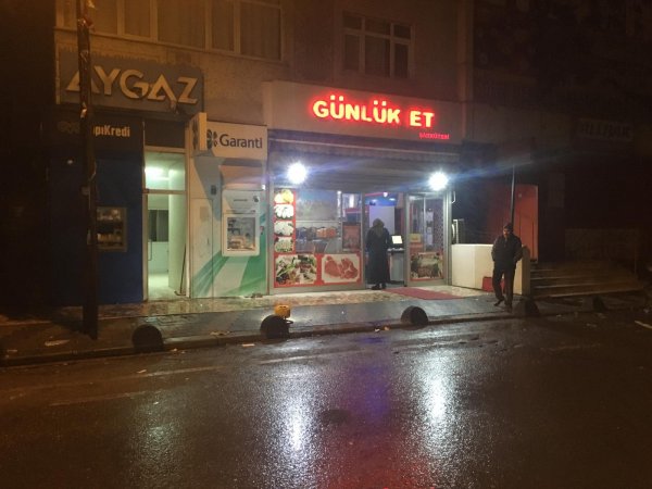 i İstanbul'da üç ATM kundaklandı