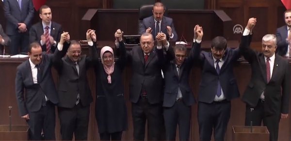 5 belediye başkanı AK Parti'ye geçti