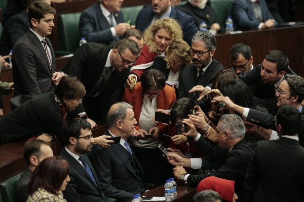 a Akar: İdlib ve Libya'da ateşkesin uygulandığını görüyoruz