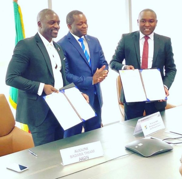 Akon kendi şehrini kurdu