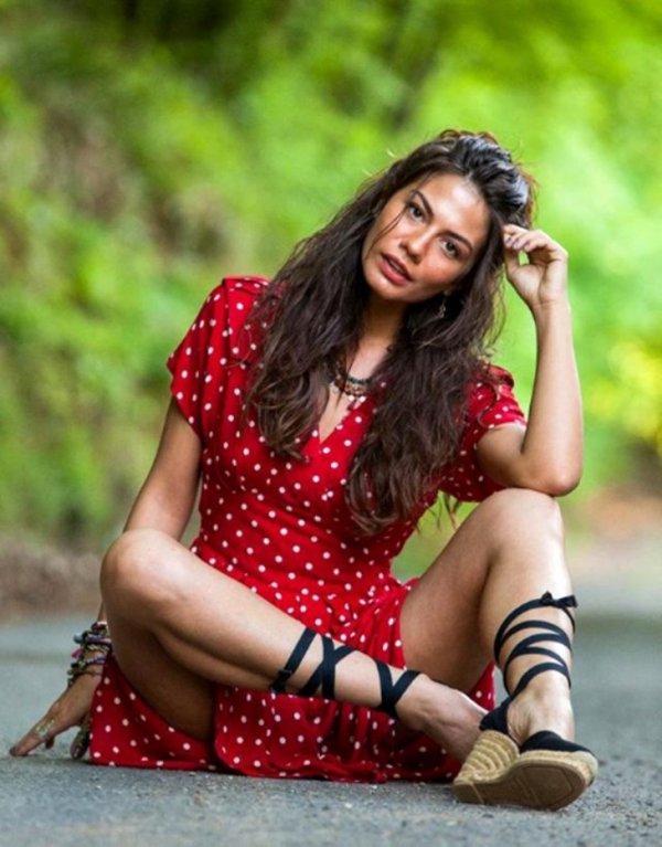 Demet Özdemir aşk hayatını sildirecek