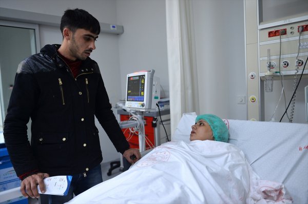 Mersin'de yaşayan Suriyeli çiftin dördüz çocukları oldu